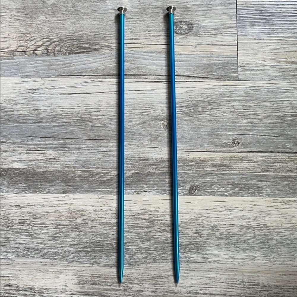Boye 10” 6mm Knitting Needles and Yarn - Picture 2 of 7